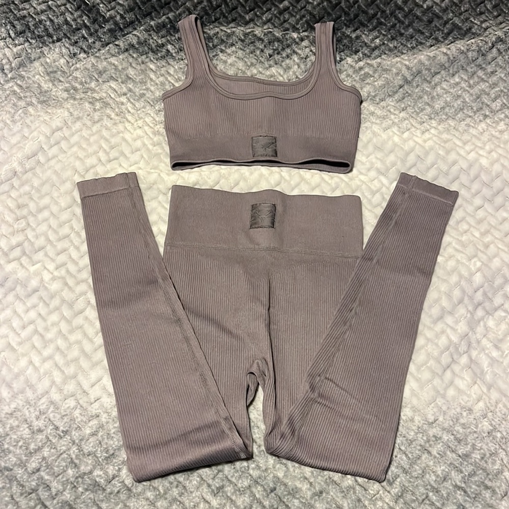 BUCKED UP WORKOUT SET